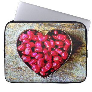 "Pomegranater Heart Fruit" Cute Photo. Köp nu Laptop Fodral