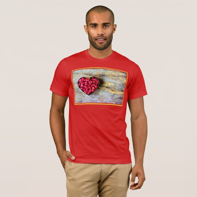 "Pomegranater Heart Fruit" Cute Photo. Köp nu T Shirt (Hel framsida)