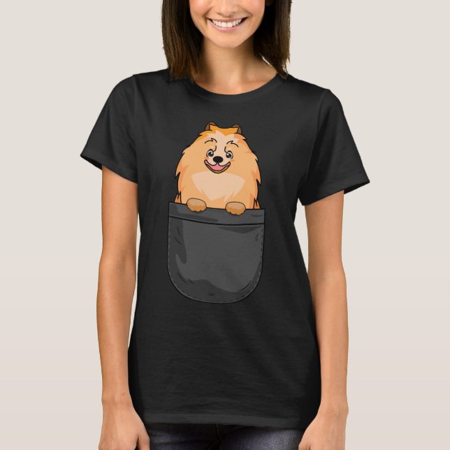 Pomeranian Dog In Pocket Dog Cute T Shirt (Framsida)