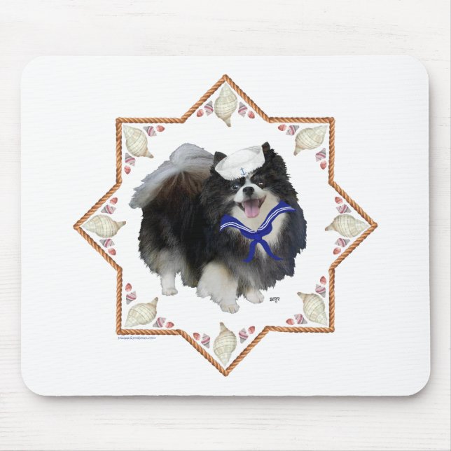 Pomeranian hund med snigelskal musmatta (Framsidan)