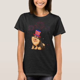 Pommern Hund Rött vitt blått Fireworks Decor 4:e T Shirt