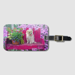 Pommern Puppy på Fuchsia Rosa Garden Bench Bagagebricka