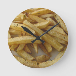 Pommes fritesväggen tar tid på rund klocka