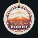 Pompeii Ruins Italien Travel Art Badge Julgransprydnad Keramik<br><div class="desc">Pompeji-vektorgrafik. Gång,  en blomstrande och sofistikerad romersk stad,  begravdes under meter aska och pimpsten efter det katastrofala utbrottet av berget Vesuvius i 79 A.D.</div>