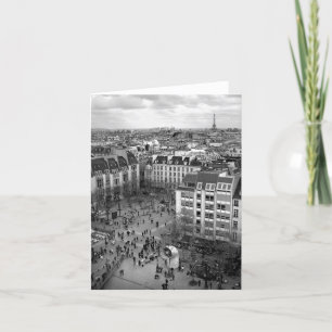 Pompidou kvadrerar kortet kort