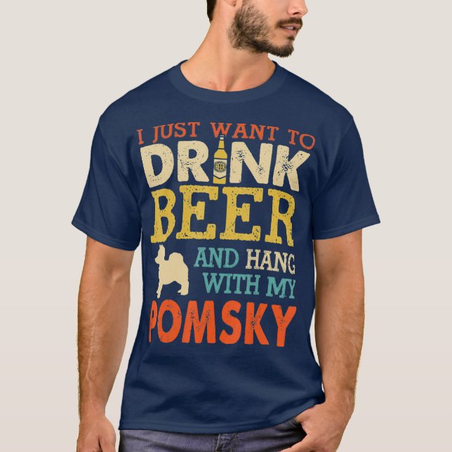 Pomsky Pappa Drink Beer Håll ut med Hund Funny Man T Shirt (Framsida)