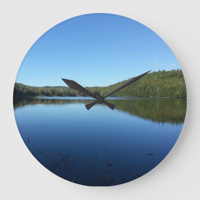 Pond Reflection Stor Klocka (Framsida)