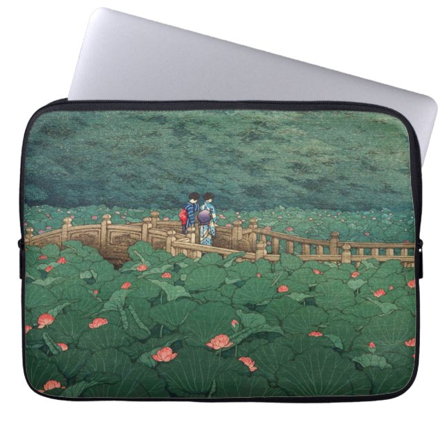 Pond vid Benten Shrine i Shiba Kawase Hasui Laptop Fodral (Framsidan)