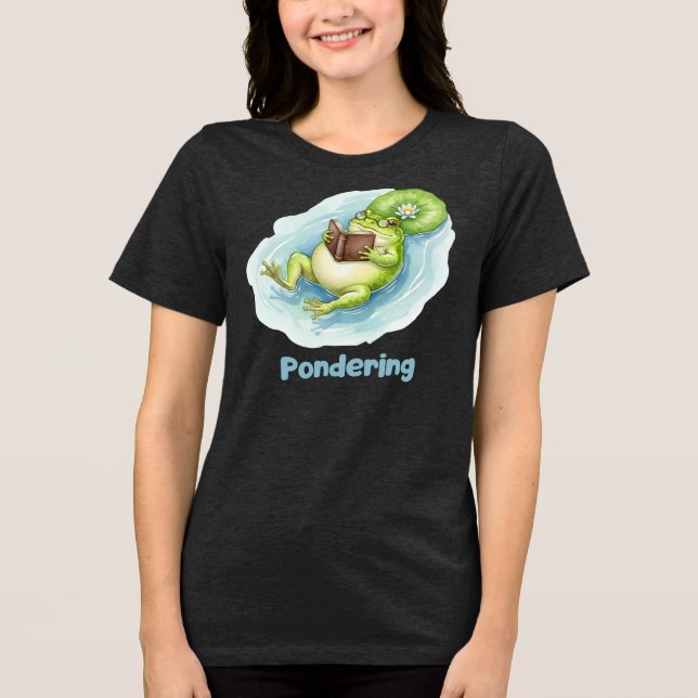 Pondering Frog Reading Book T-shirt (Framsida)