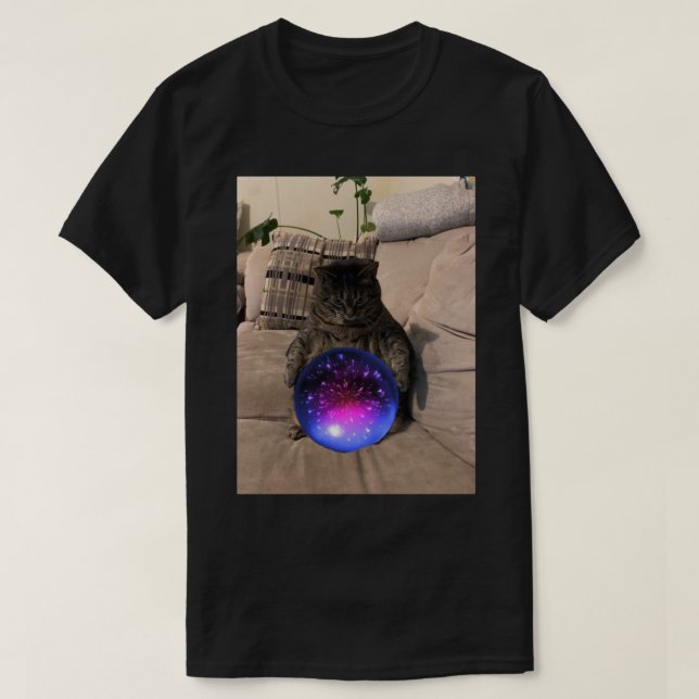 Pondering Hans Orb - Kitten Wizard T Shirt (Design framsida)