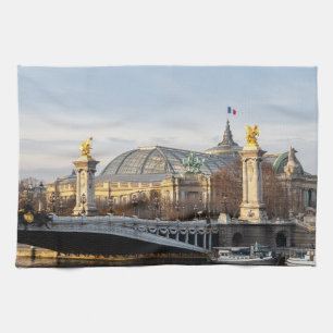 Pont Alexandre III och Grand Palais vid gyllene ti Kökshandduk