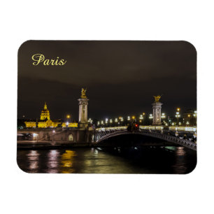 Pont Alexandre III och ogiltigt på natten Magnet