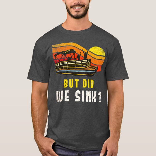 Pontoon Boat kapten men Sink. T Shirt (Framsida)