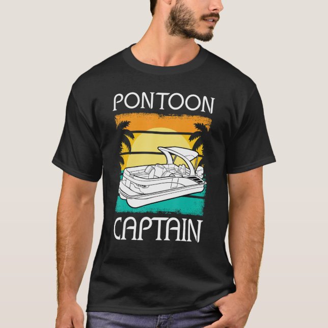 Pontoon Boat Kapten Motorboating Pontooning Boati T Shirt (Framsida)