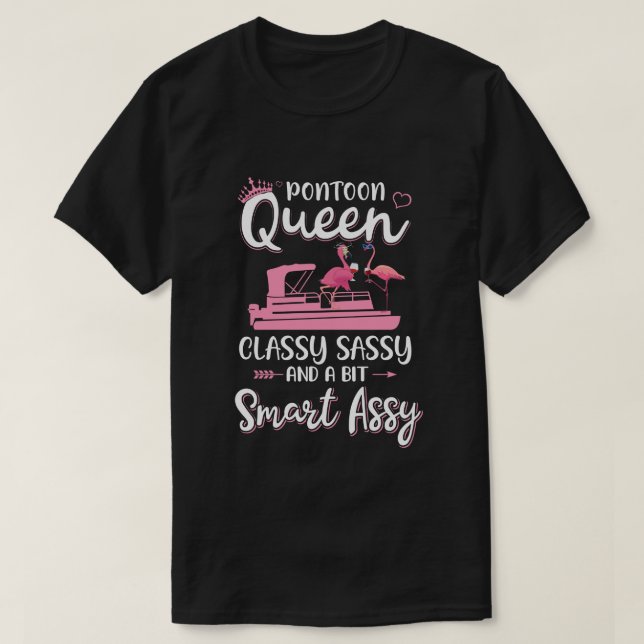 Pontoon Queen Classy Sassy Funny Flamingo Drink Wi T Shirt (Design framsida)