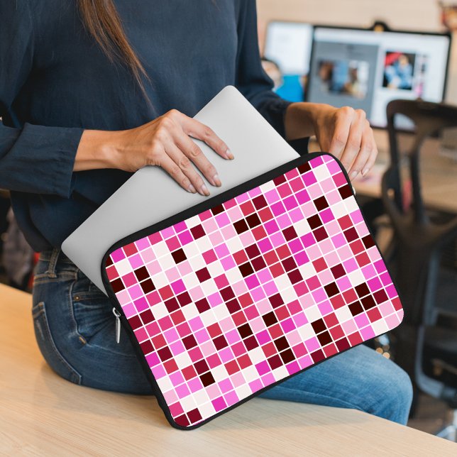 Poolplattor, rosa mosaikplattor, geometriskt mönst laptop fodral (Skapare uppladdad)