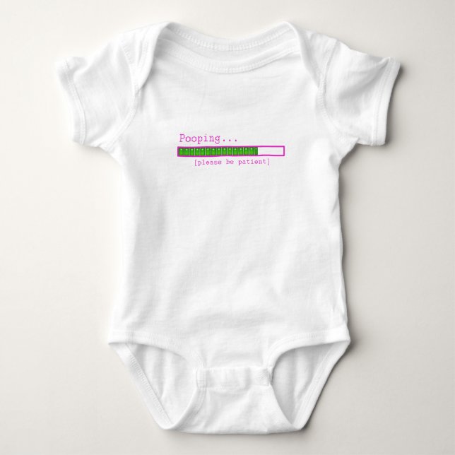 Pooping Please är tålmodig… Tee Shirt (Framsida)