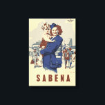 Pop art Sabena Ex Belgium Airlines Canvastryck<br><div class="desc">Egenvektorpogrens arbete i fyra färg inspirerades av ett vykort för vintage från Sabena, som var Belgiens nationalflygbolag mellan 1923 och 2001, tills det gick i konkurs. Obs! Detta är ett nyskapat verk, inte en reproduktion. Det typsnitt som gör namn Sabena är inte det ursprungliga typsnittet, utan ett typsnitt som liknar...</div>