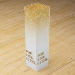 Pop Fizz Clink Champagne eller Presentask för Vinf Presentask För Vinflaska<br><div class="desc">Pop. Fizz. Kläder. Anpassa din presentlåda med de här moderna,  anpassadena.</div>