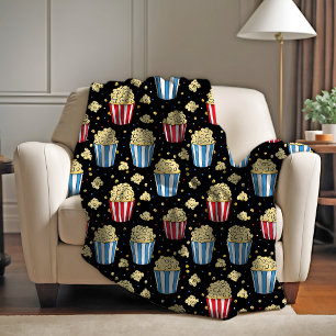 Popcorn & Movie Night Magic in Black Fleecefilt