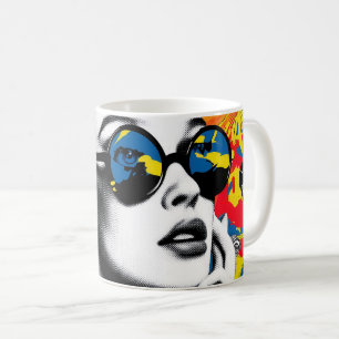 Popkonst-kvinna med solglasögon kaffemugg