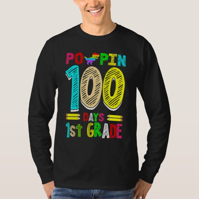 Poppin 100 Days 1st Grade Dinosaur Primary School  T Shirt (Framsida)