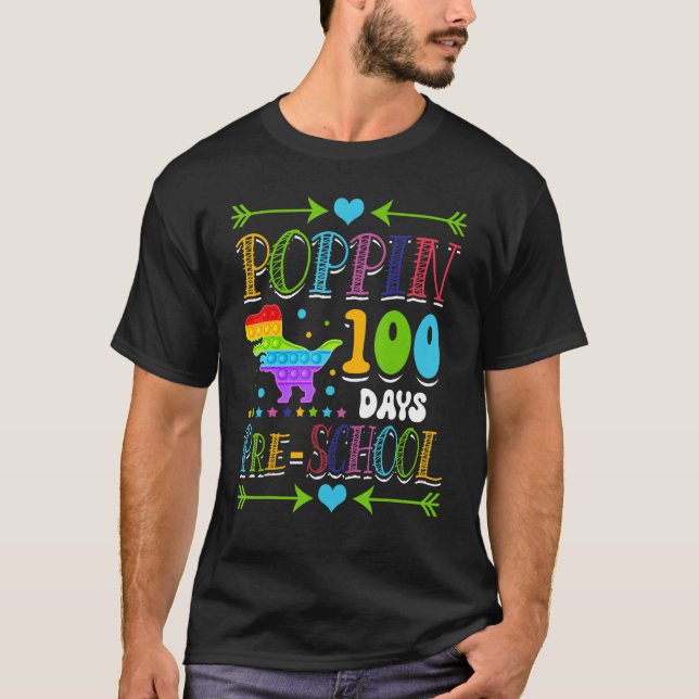 Poppin 100 Days Preschool Dinosaur School T-Rex Di T Shirt (Framsida)