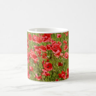 Poppy fält - häpnadsväckande! kaffemugg