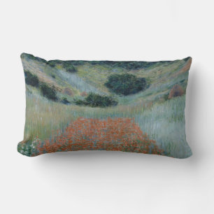 Poppy Fält i en Hollow nära Giverny (av Monet) Lumbarkudde