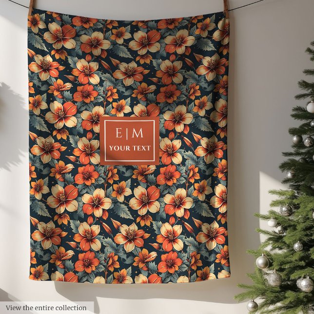 Populär grönt och teracotta blommigt kast fleecefilt (Popular moss green and terracotta floral throw)