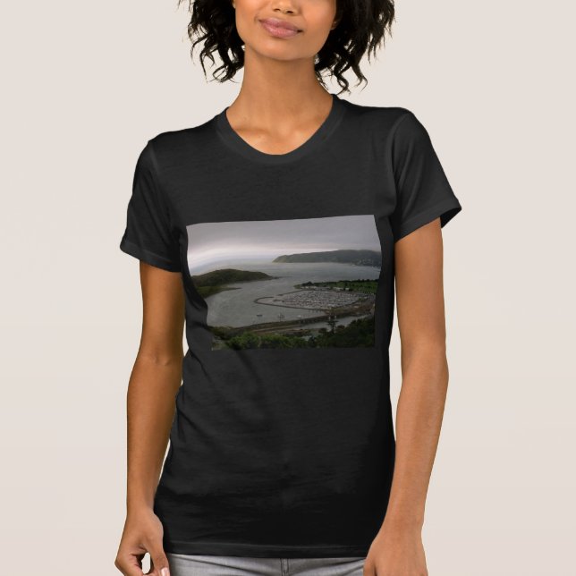 Porirua New Zealand Harbour Entrance T-shirt (Framsida)