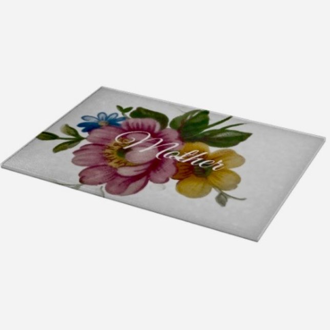Porslinsinspirerad blomster skärbräda (A beautiful cutting board for Mom—practical, stylish, and perfect for Mother’s Day.
)