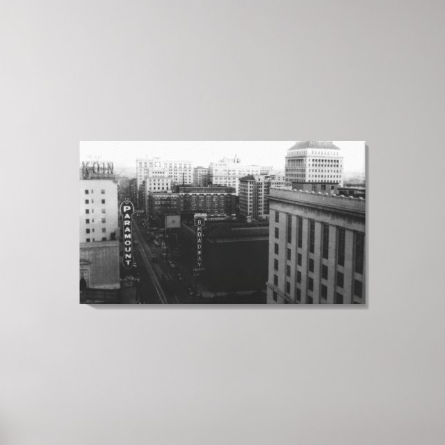 Portland, ELLER Broadway från Main St. Canvastryck (Framsida)