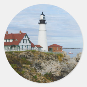 Portland Headlight fyr på klippig strand Runt Klistermärke