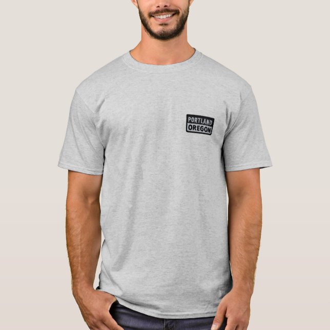 Portland Oregon Embroided Patch T Shirt (Framsida)