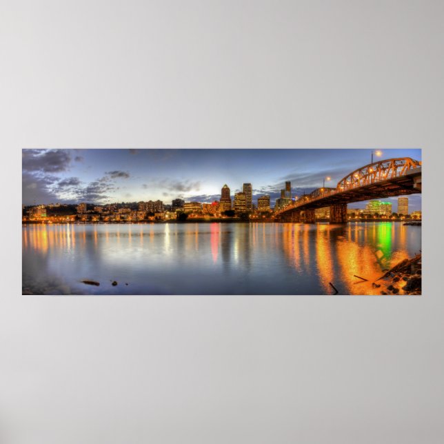 Portland Oregon Night Skyline Reflection Poster (Framsidan)