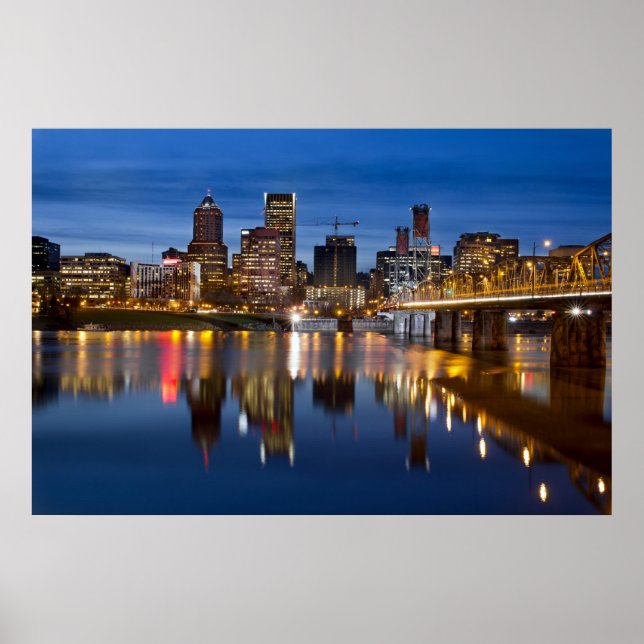 Portland Oregon Skyline vid Blue Timour Poster (Framsidan)