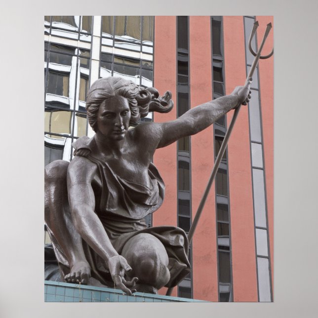 Portlandia statue, Portland, Oregon Poster (Framsidan)