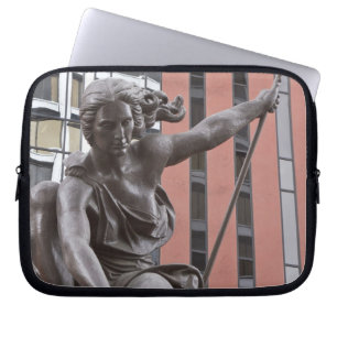 Portlandia-statyn, Portland, Oregon Laptop Sleeve