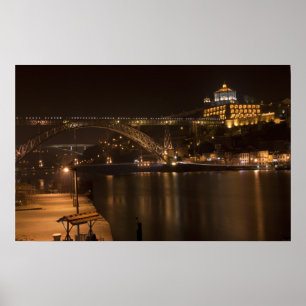Porto vid nattaffischen poster