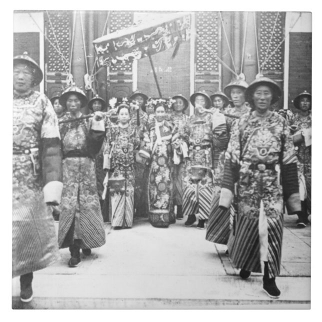 Porträtt av (1835-1908) äldre högreståndsdamnolla kakelplatta (Framsidan)