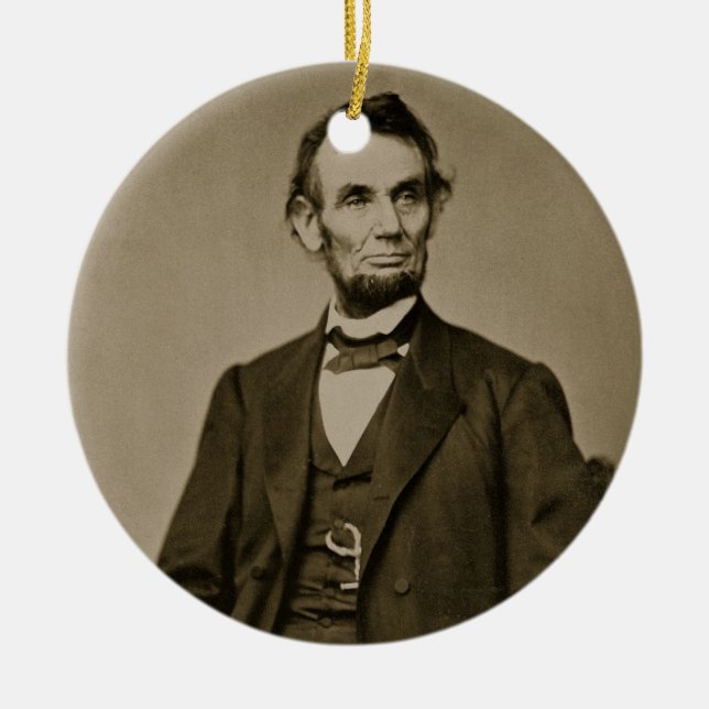 Porträtt av Abraham Lincoln (1809-65) (b-/wfotoet) Julgransprydnad Keramik (Framsidan)