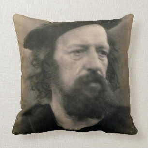 Porträtt av Alfred, Lord Tennyson (1809-92) Kudde