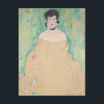 Porträtt av Amalie Zuckerkandl av Gustav Klimt Vykort<br><div class="desc">Den ofullbordade porträttet av Amalie Zuckerkandl (1917) av Gustav Klimt är en antiek viktoriansk symbolism konstporträttmålning föreställande en kvinna sittande med armarna korsade mot sig och hennes avskalade klänning flyter till golvet. Konstkritiker förutspår att detta stycke skulle ha införlivat Klimts klassiska guldbeläggningsteknik. Konstverket innehåller Gustav Klimts "nya konst"-stil, samtidigt som...</div>