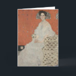 Porträtt av Fritza Riedler av Gustav Klimt Kort<br><div class="desc">Porträtt av Fritza Riedler (1906) av Gustav Klimt är en vintage-symbolism-målning från den viktorianska eran. Fritza Riedler sitter i en fåtölj dekorerad med ögonformade motiv i guld och silver. De gyllene och silverfärgade rutorna upprepas på bakgrundsväggen. Om konstnären: Gustav Klimt (1862-1918) var en österrikisk symbolistisk målare och en av de...</div>