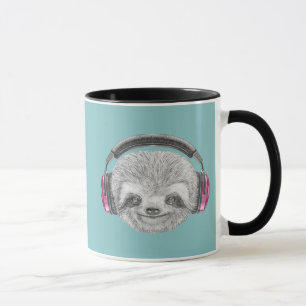 Porträtt av ha på sig hörlurar för Sloth Mugg