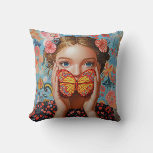 Porträtt Butterfly Girl i Blommigten Wonderland Kudde