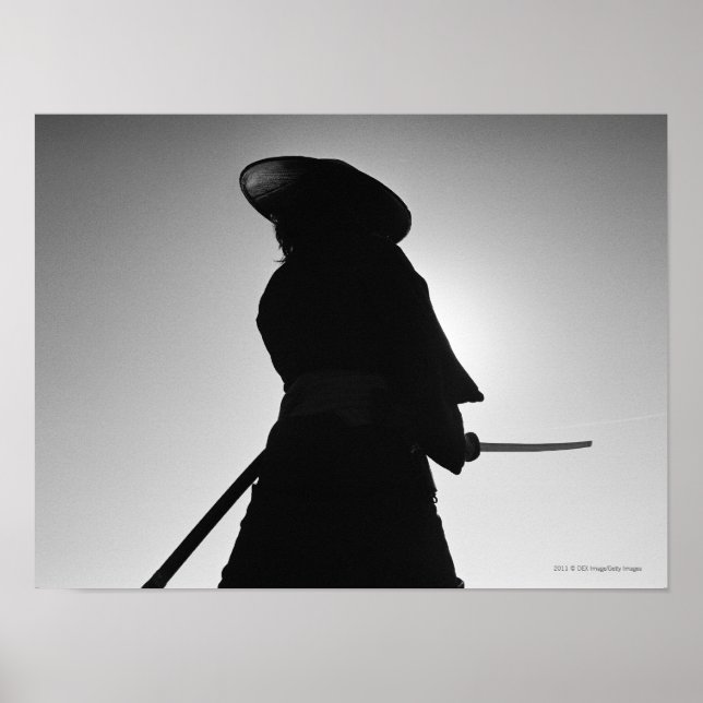 Porträtt i en Samuraikrigare som har ett svärd Poster (Framsidan)