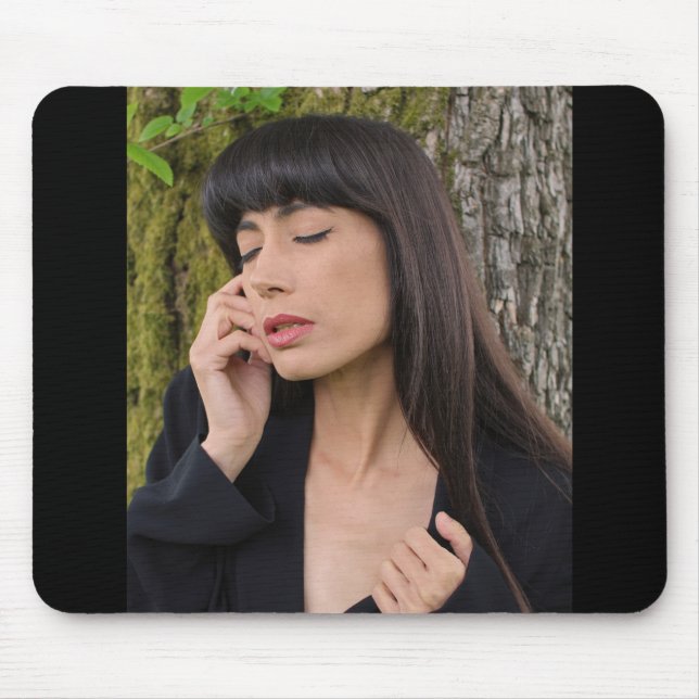 Porträtt i en vacker ung Dam Musmatta (Framsidan)