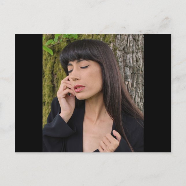 Porträtt i en vacker ung Dam Vykort (Framsida)